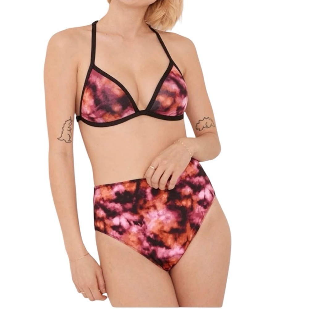 🆕 VICTORIA SECRET PINK SWIMSUIT NWT SIZE large